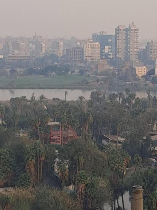 شقة فندقية ترى النيل والاهرامات